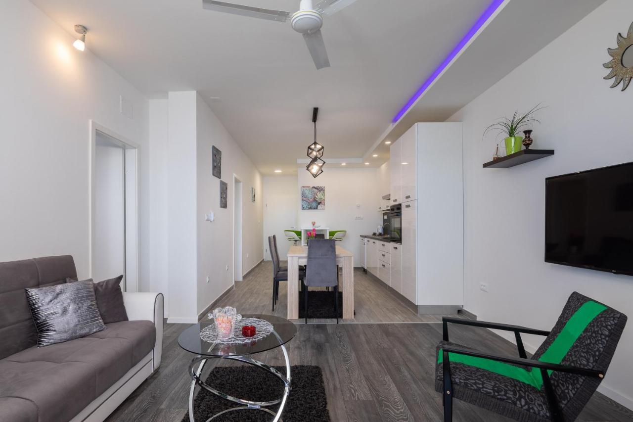 Seaside Deluxe Apartamento Jesenice  Exterior foto