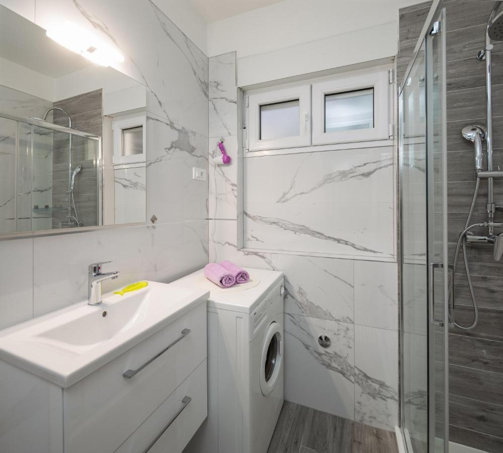 Seaside Deluxe Apartamento Jesenice  Exterior foto